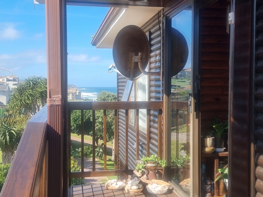 4 Bedroom Property for Sale in Dana Bay Western Cape